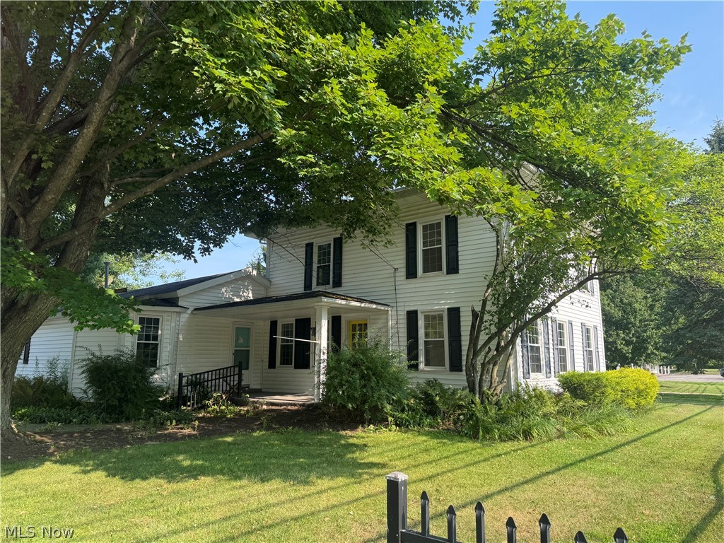 5192 Darrow Road Property Photo 1