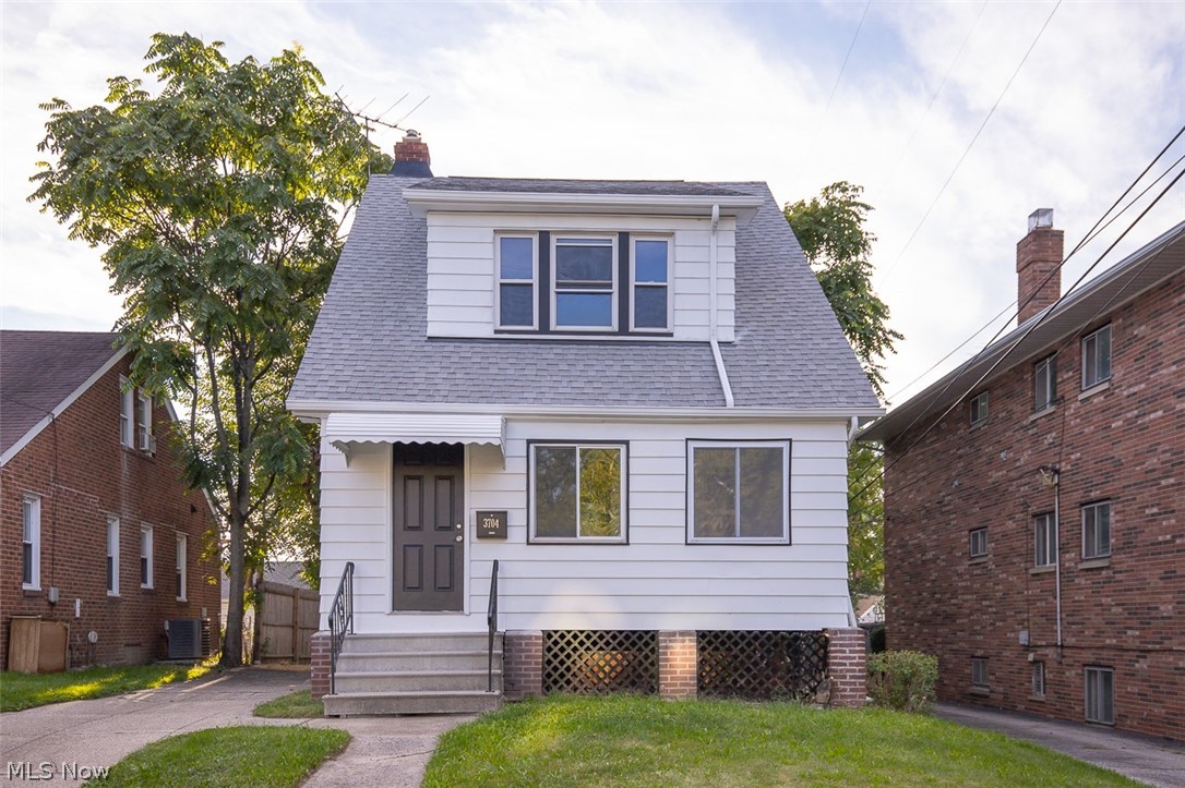 3704 W 140th Street Property Photo 1