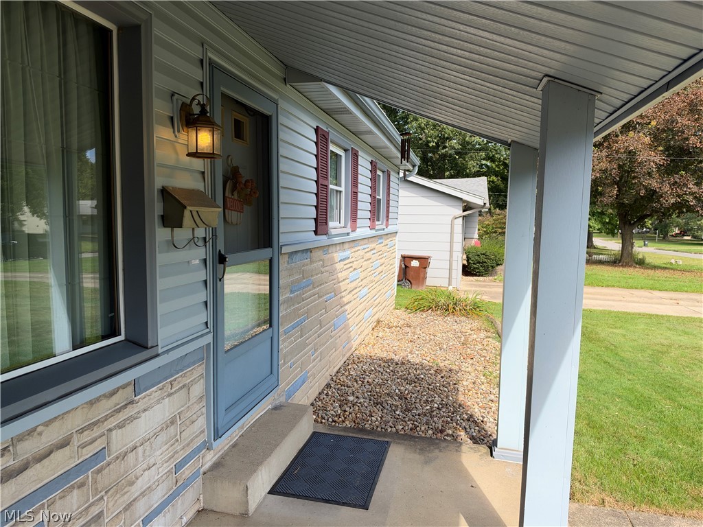 1758 Lancaster Drive Property Photo 3