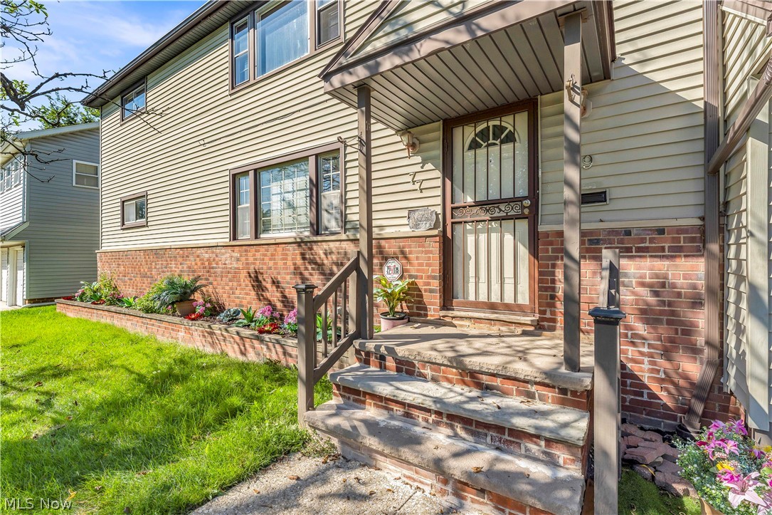 77 Solon Road 2/up Property Photo 3