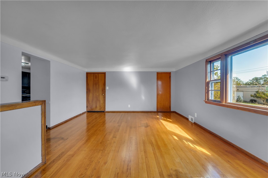 77 Solon Road 2/up Property Photo 5