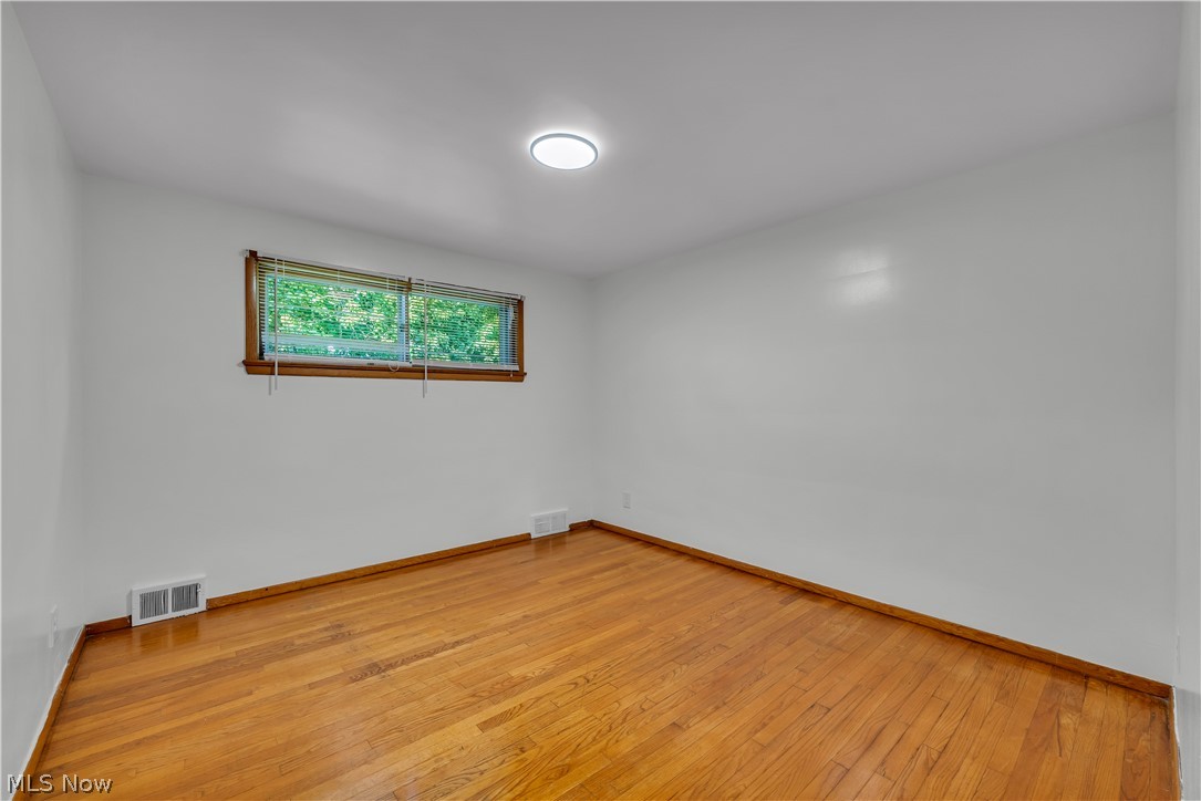 77 Solon Road 2/up Property Photo 19