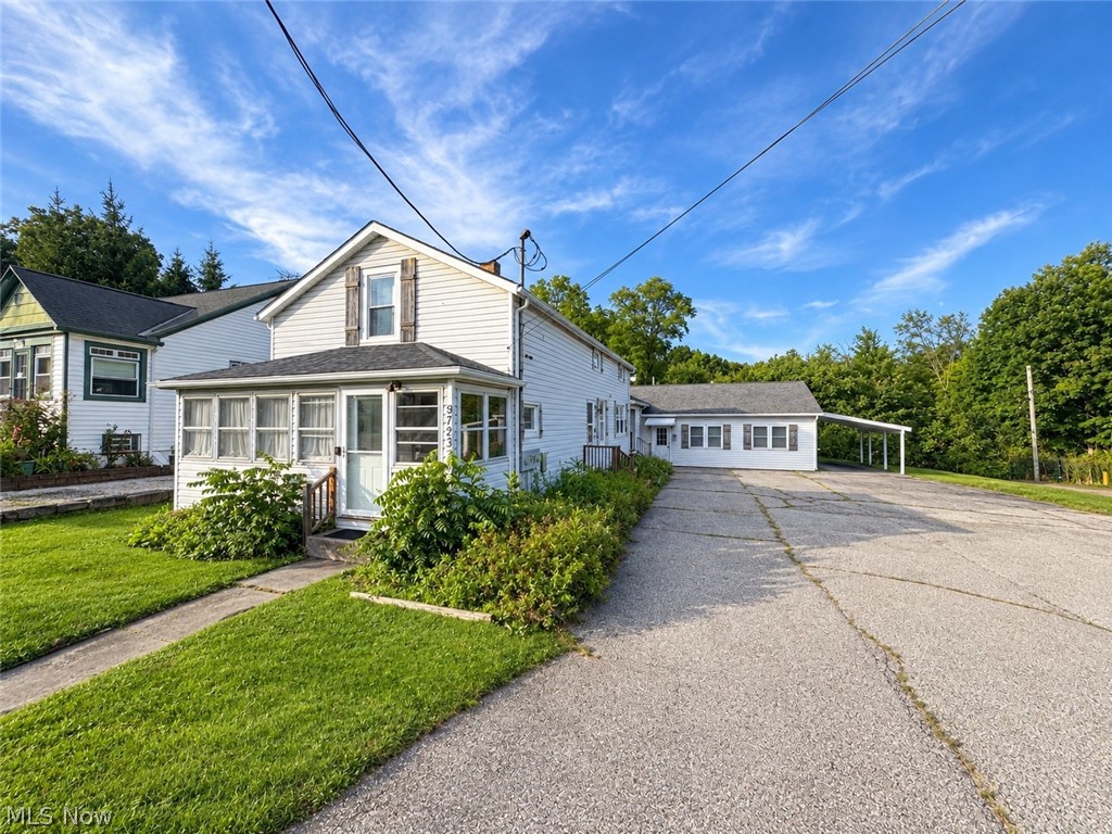 9723 Ravenna Road Property Photo 1