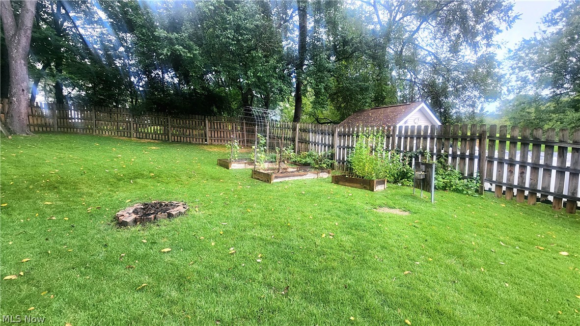 935 Chelsea Drive Property Photo 6