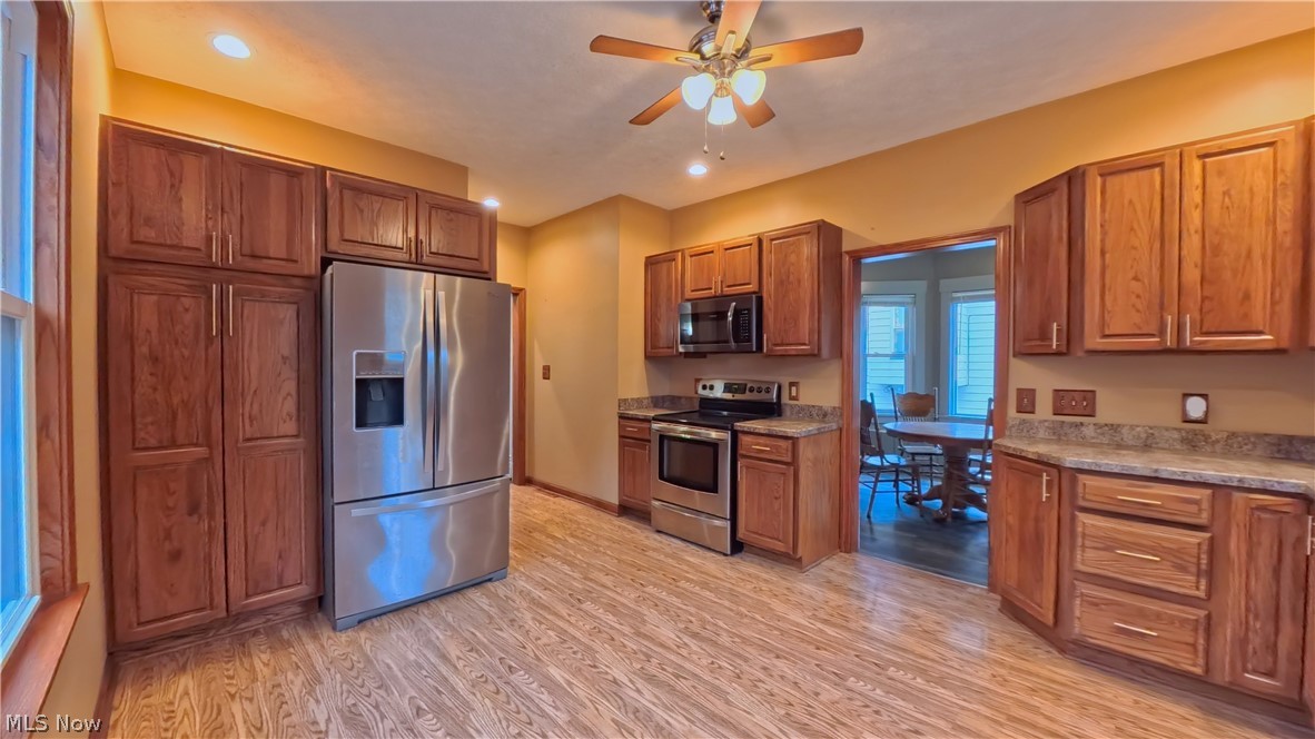 326 E Wilson Avenue Property Photo 4