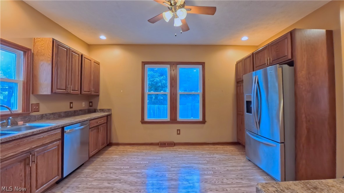 326 E Wilson Avenue Property Photo 5