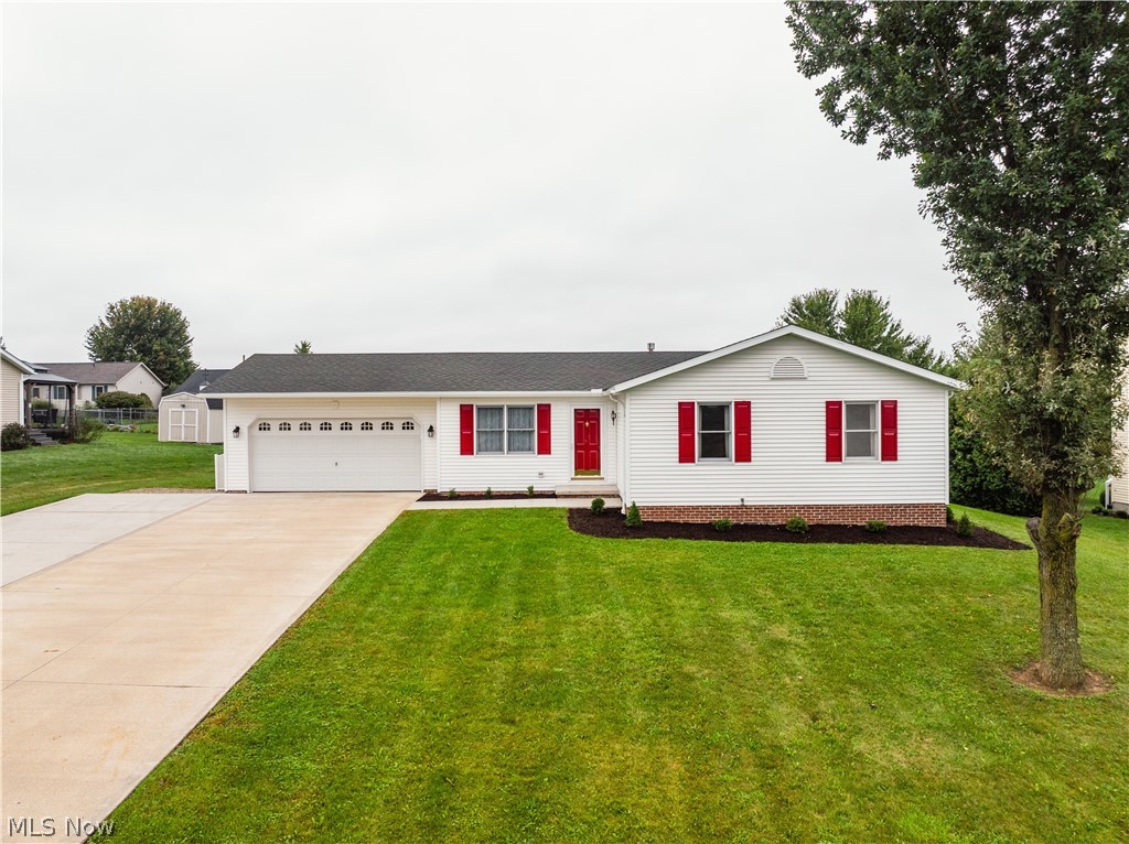 294 Apple Ridge Drive Property Photo 1