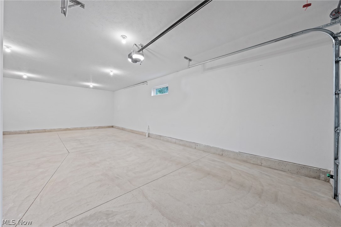 4415 John Avenue Property Photo 32