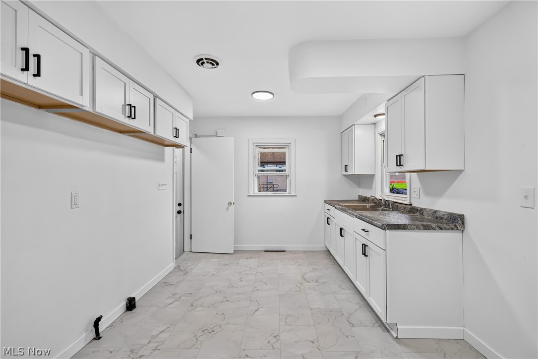 4916 Southern Boulevard Property Photo 2
