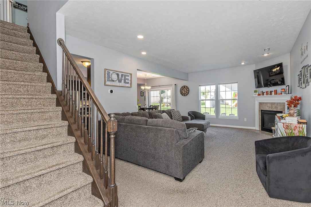10412 Redbud Drive Property Photo 4