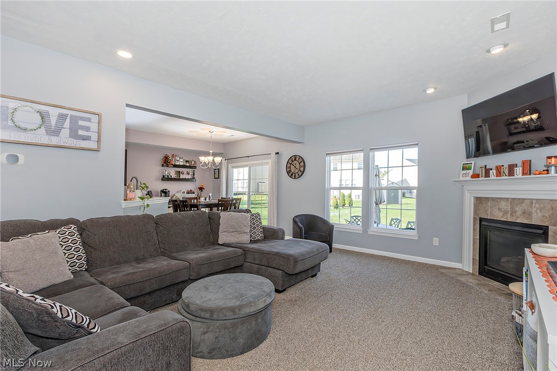 10412 Redbud Drive Property Photo 5