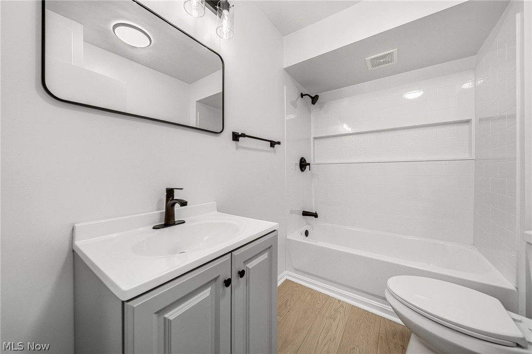 4541 Emerson Road Property Photo 8