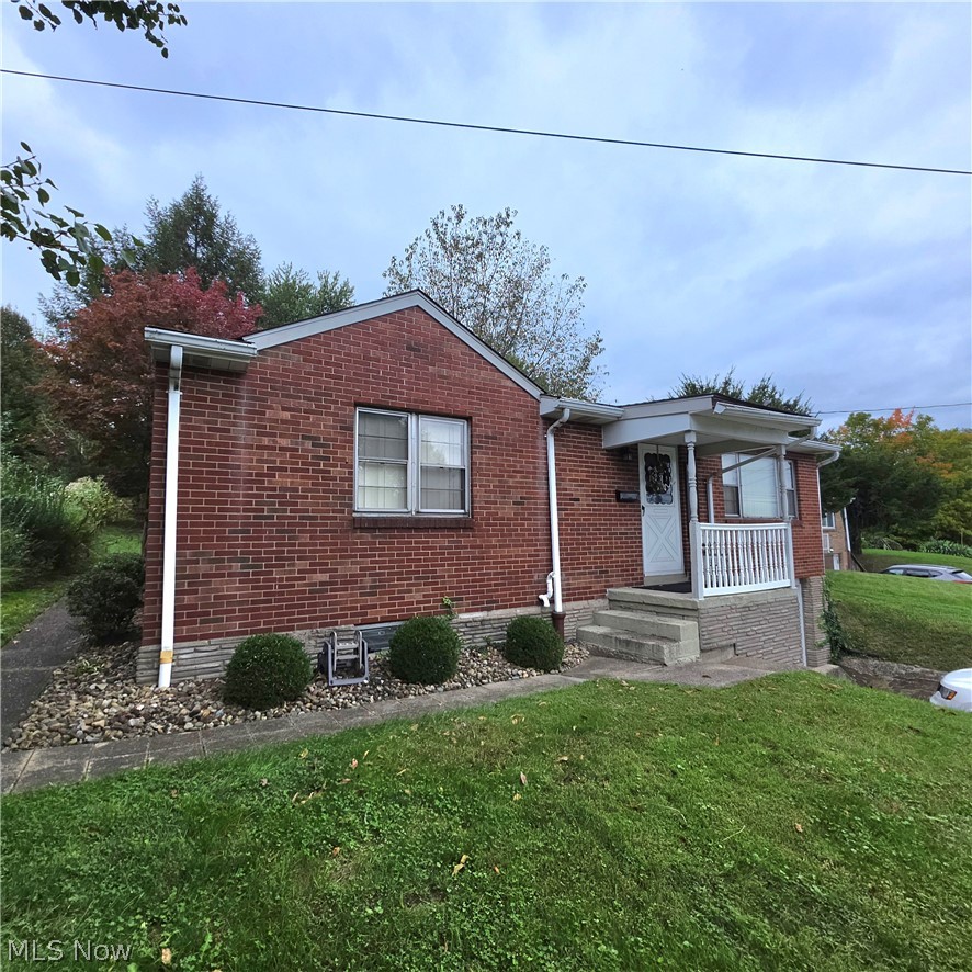 3853 Marion Drive Property Photo 2