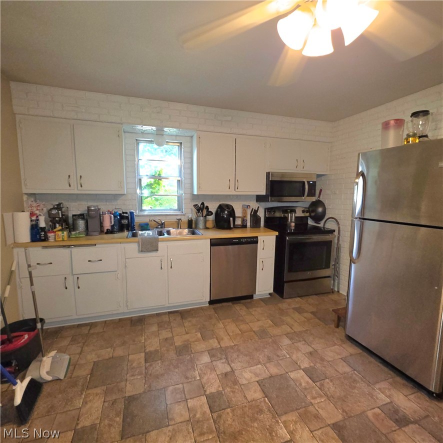 3853 Marion Drive Property Photo 9