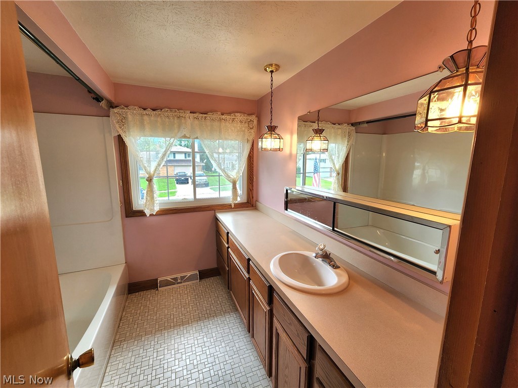 2908 Bowmen Lane Property Photo 11
