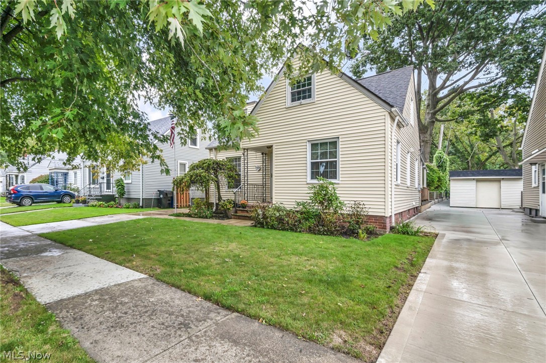 1317 Mayview Avenue Property Photo 3