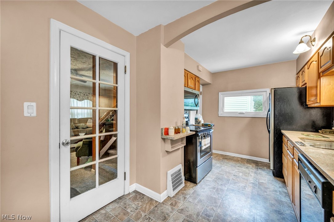 1317 Mayview Avenue Property Photo 9