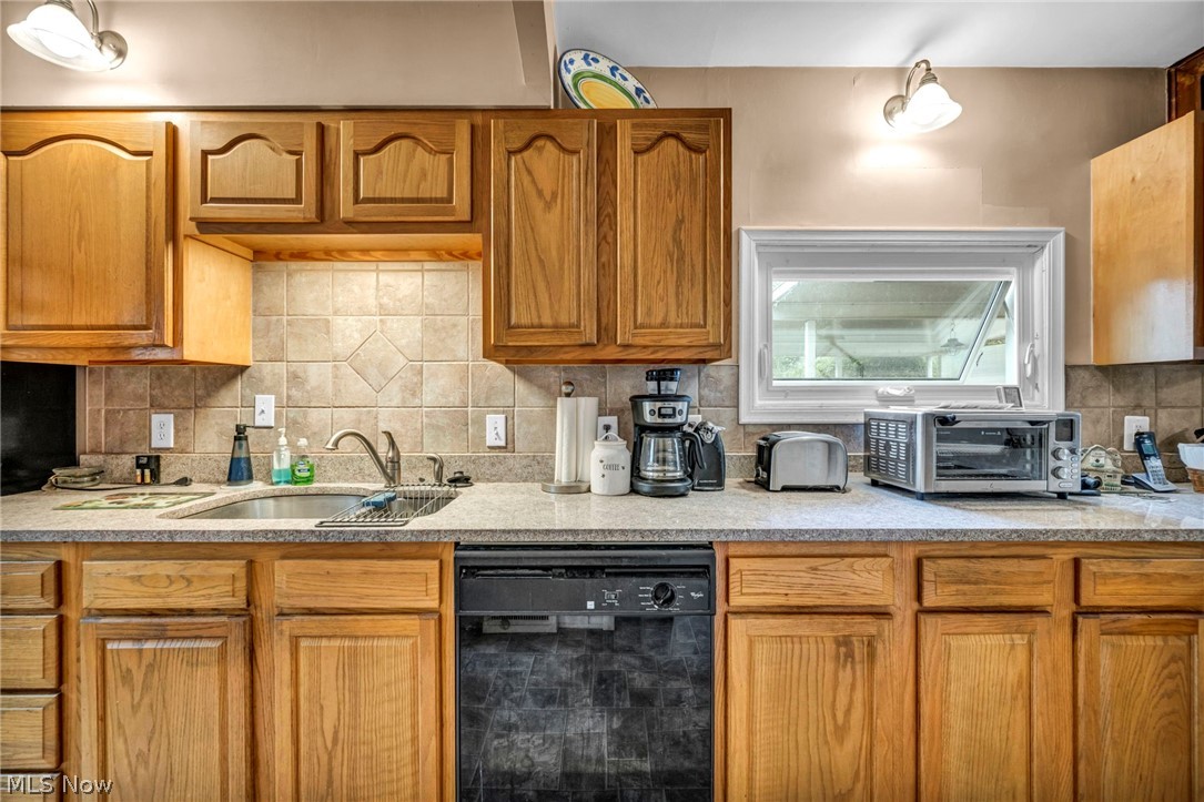 1317 Mayview Avenue Property Photo 11