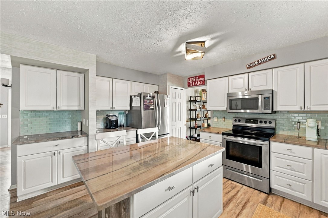 1205 Surfside Circle Property Photo 16