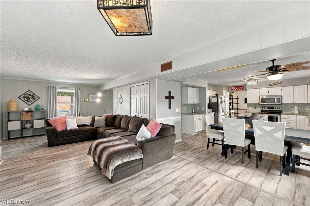 1205 Surfside Circle Property Photo 18
