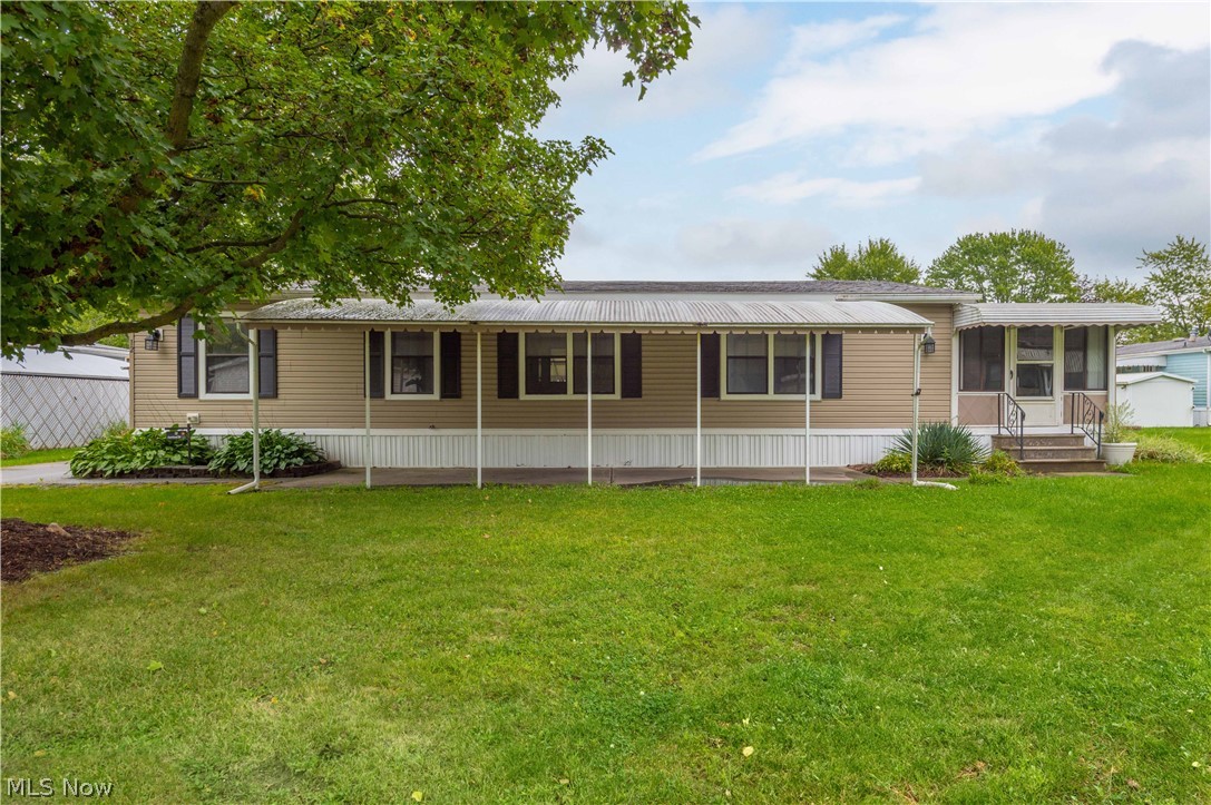12 Overland Drive Property Photo 1