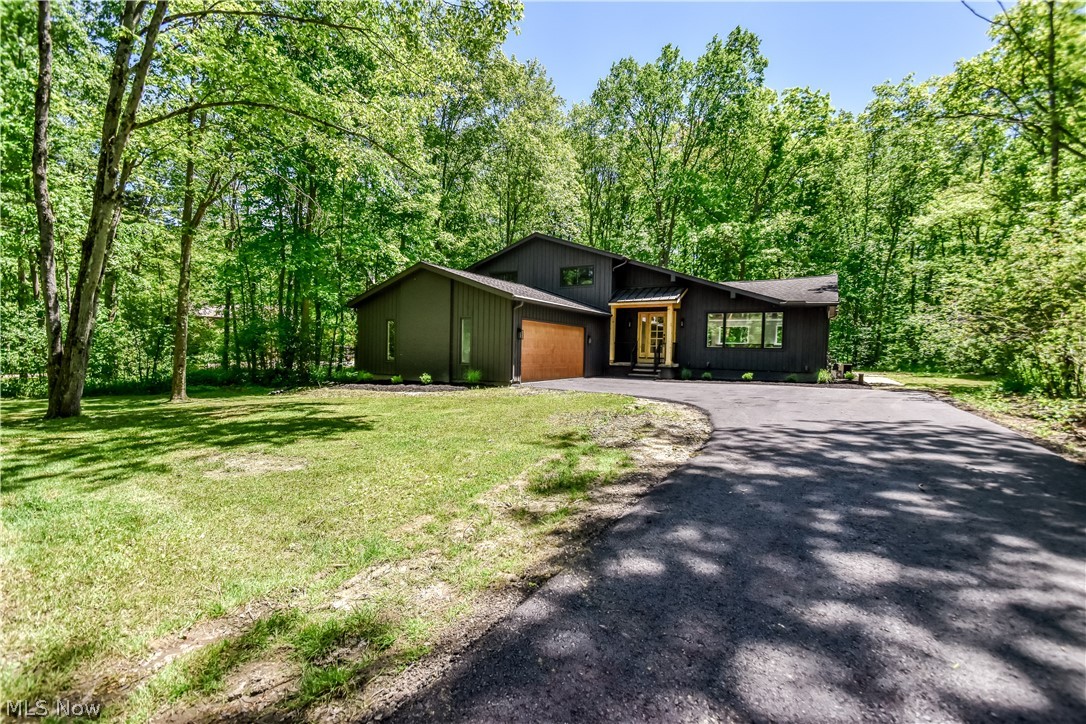 19121 Brewster Road Property Photo
