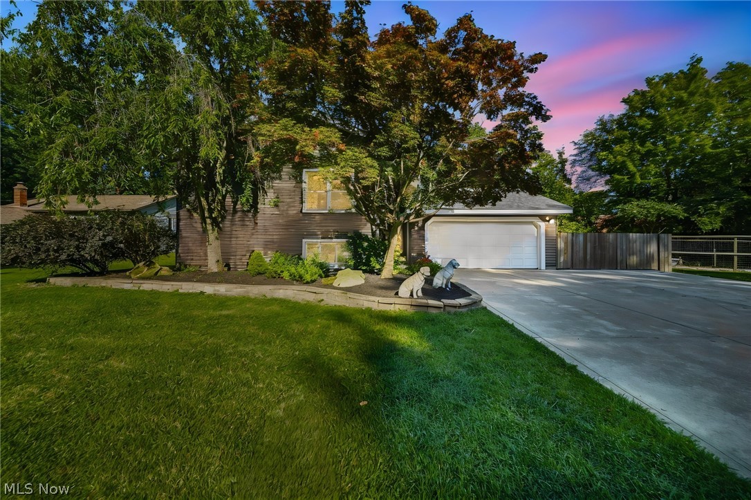 5725 Fortuna Drive Property Photo 1