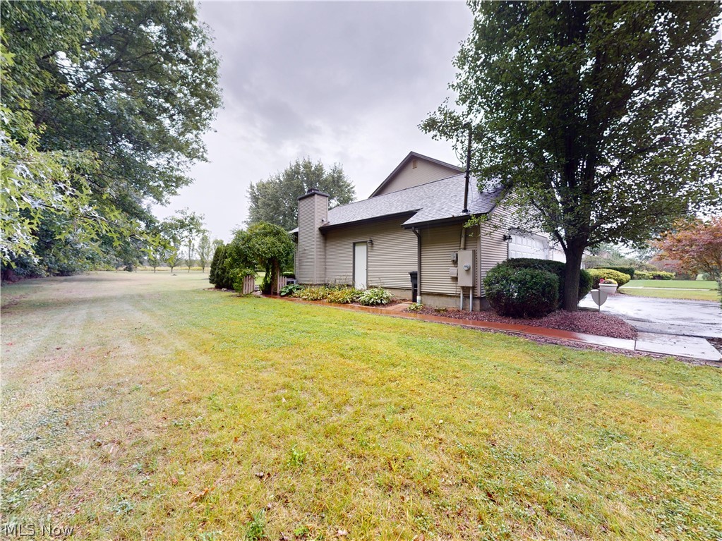 9875 Detwiler Road Property Photo 2