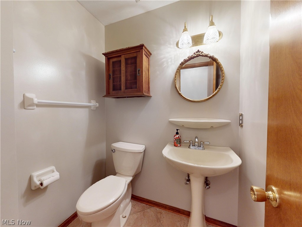 9875 Detwiler Road Property Photo 20