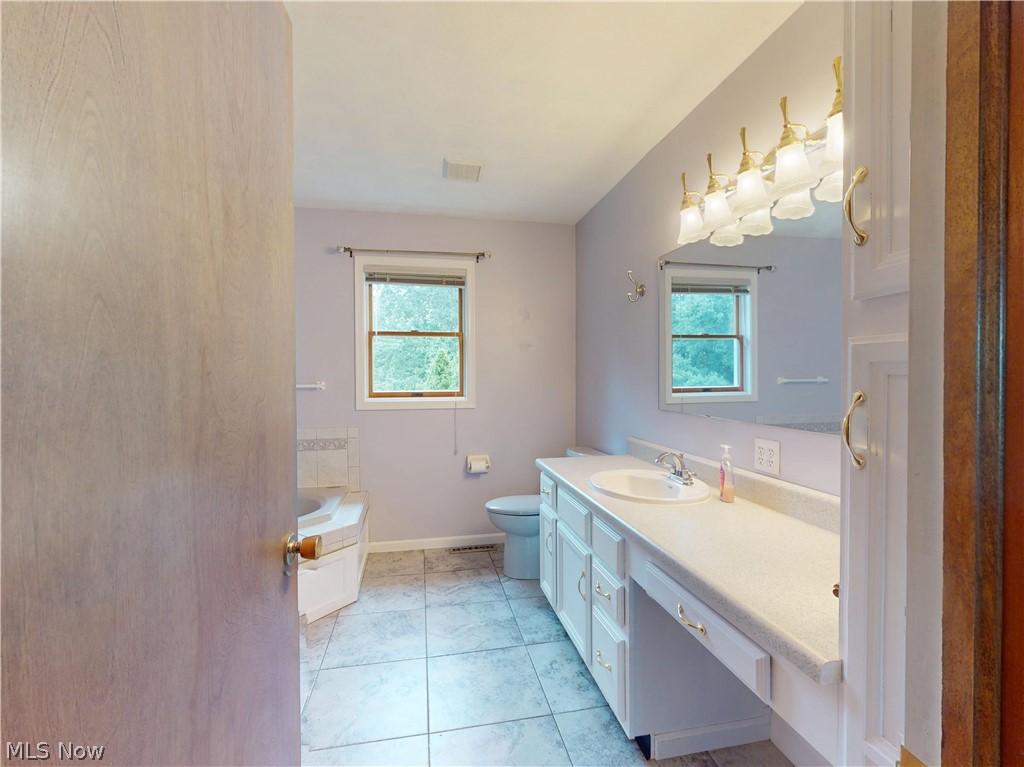 9875 Detwiler Road Property Photo 27