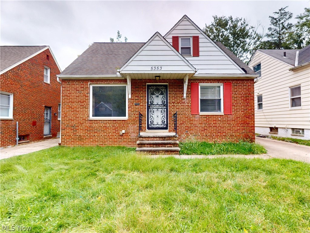 5353 Thomas Street Property Photo 1