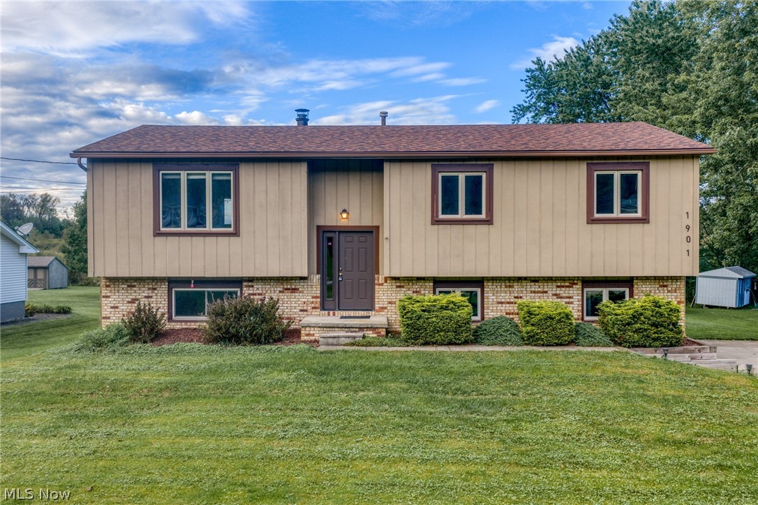 1901 Pleasant Valley Road Property Photo 1