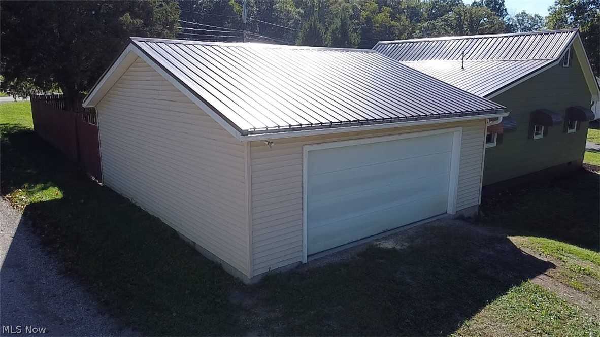 14270 Monroe Street Property Photo 3