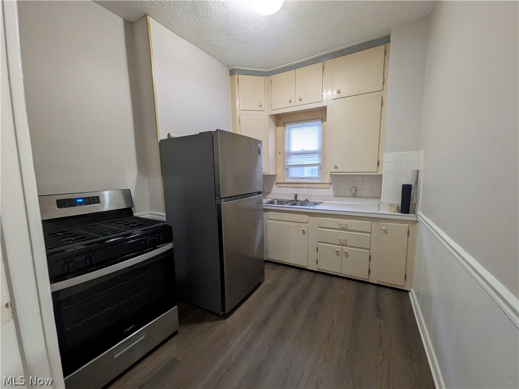 1881 Manchester Road 1 Property Photo 25