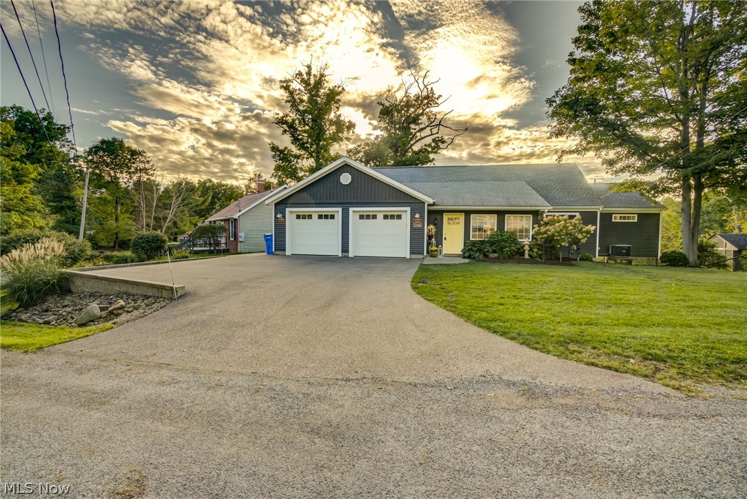 15466 Lakeshore Drive Property Photo 1