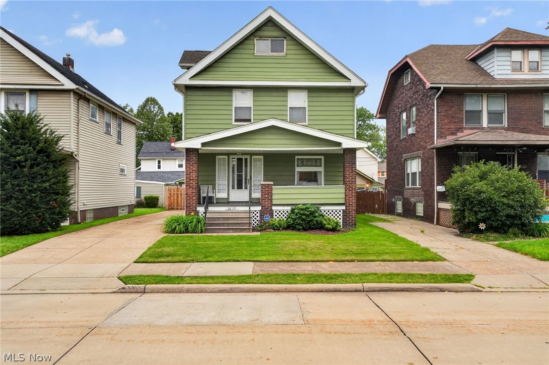 3872 E 40th Street Property Photo 1