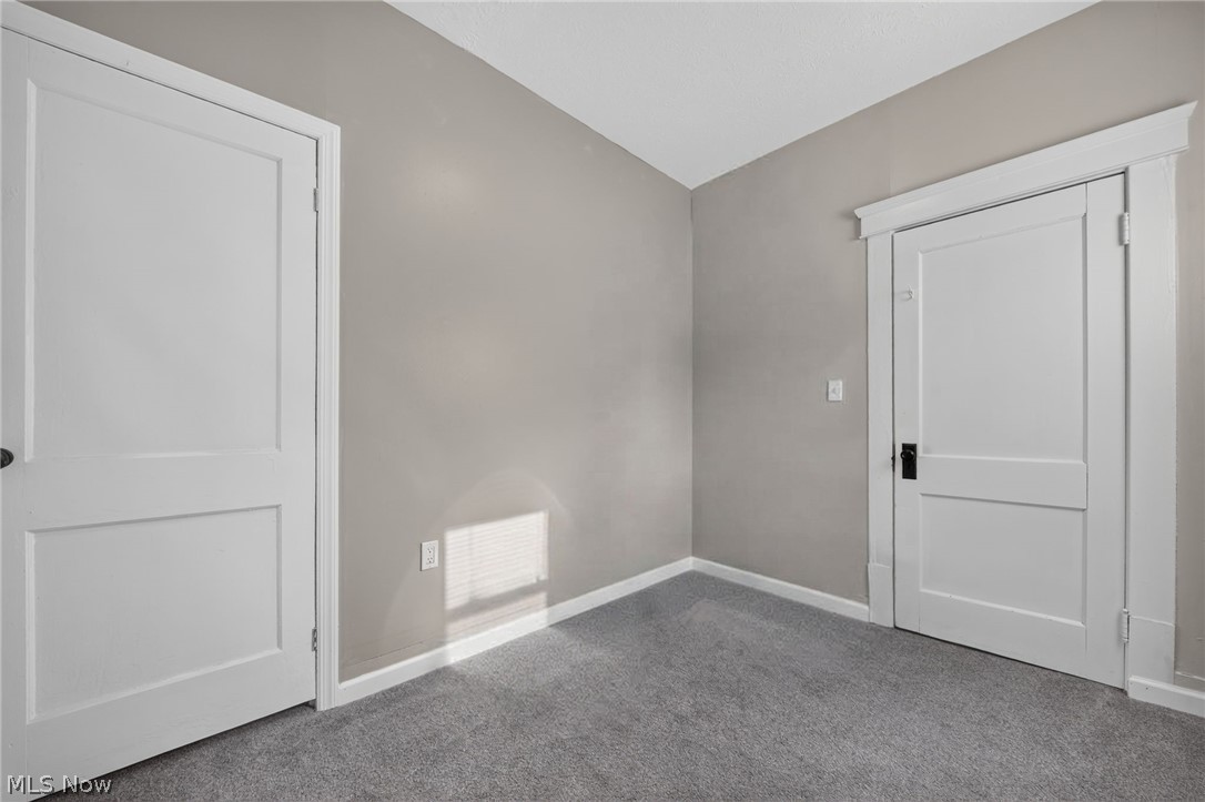 517 Hulbert Avenue Property Photo 31