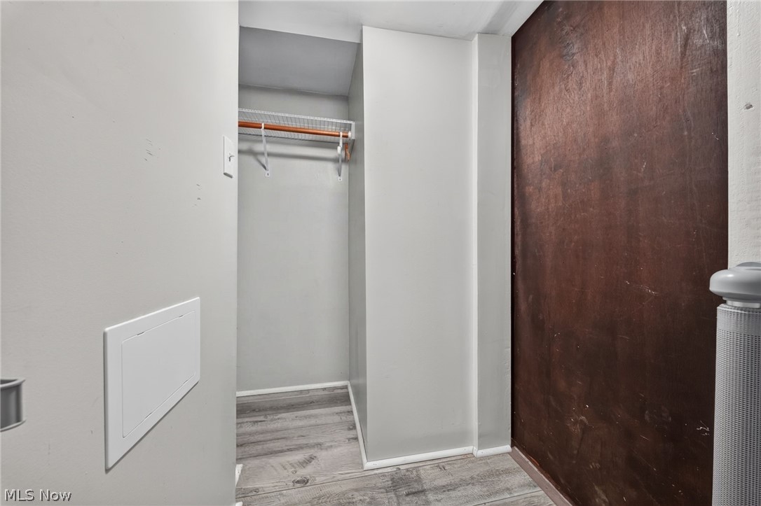 517 Hulbert Avenue Property Photo 32