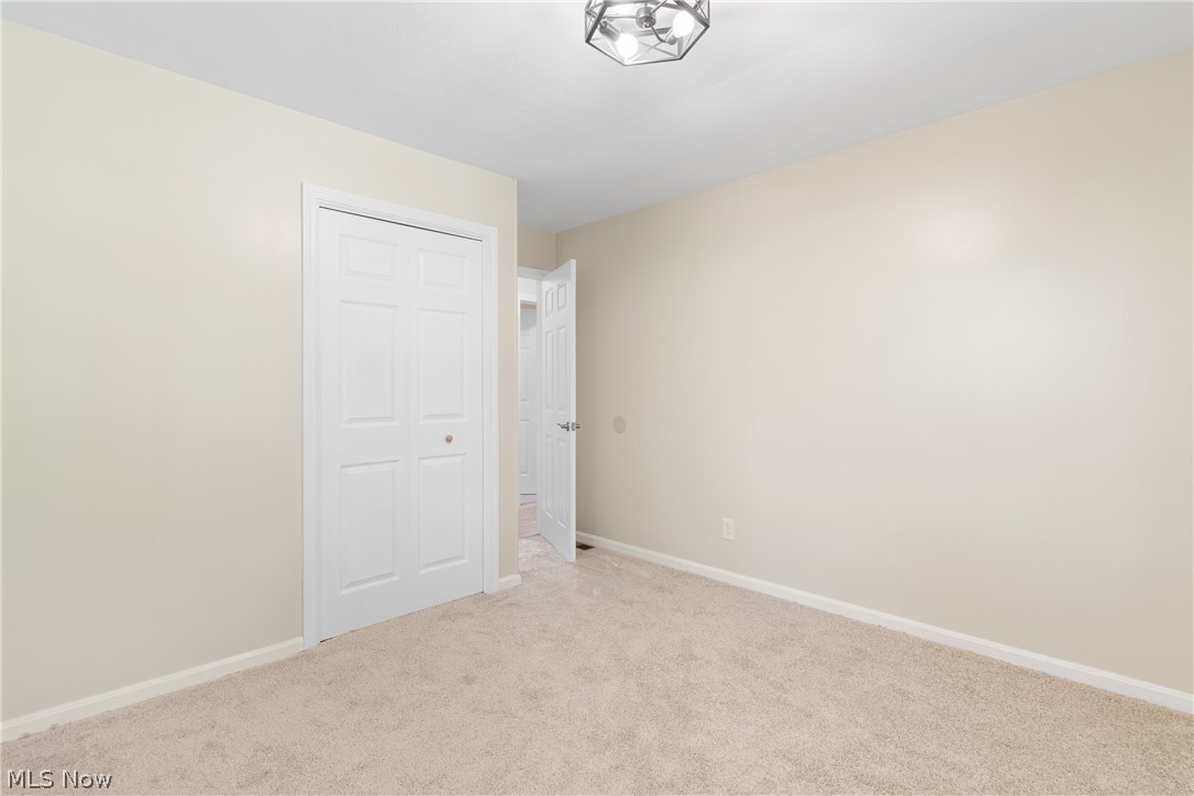 1075 Ne River Road Property Photo 20