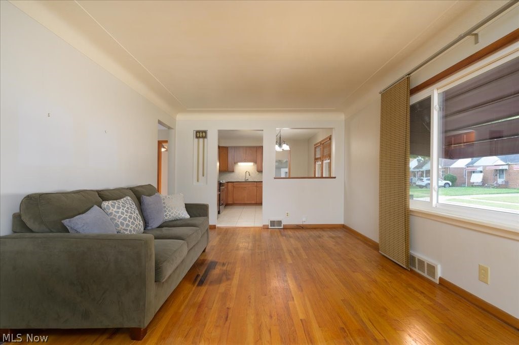 32204 Glen Arden Drive Property Photo 14