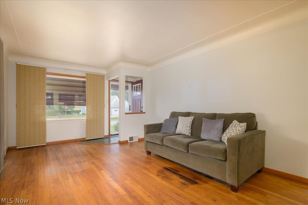 32204 Glen Arden Drive Property Photo 16