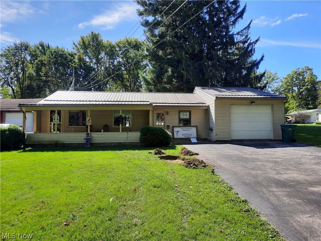 6986 Pymatuning Lake Road Property Photo 1