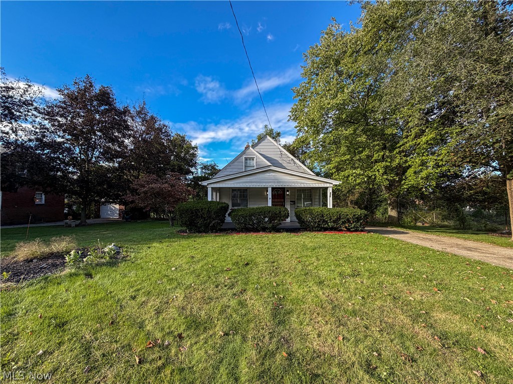 426 E Laclede Avenue Property Photo 1