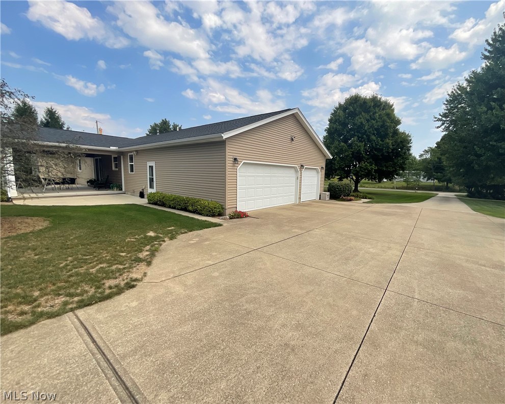 17918 Whitehead Road Property Photo 4
