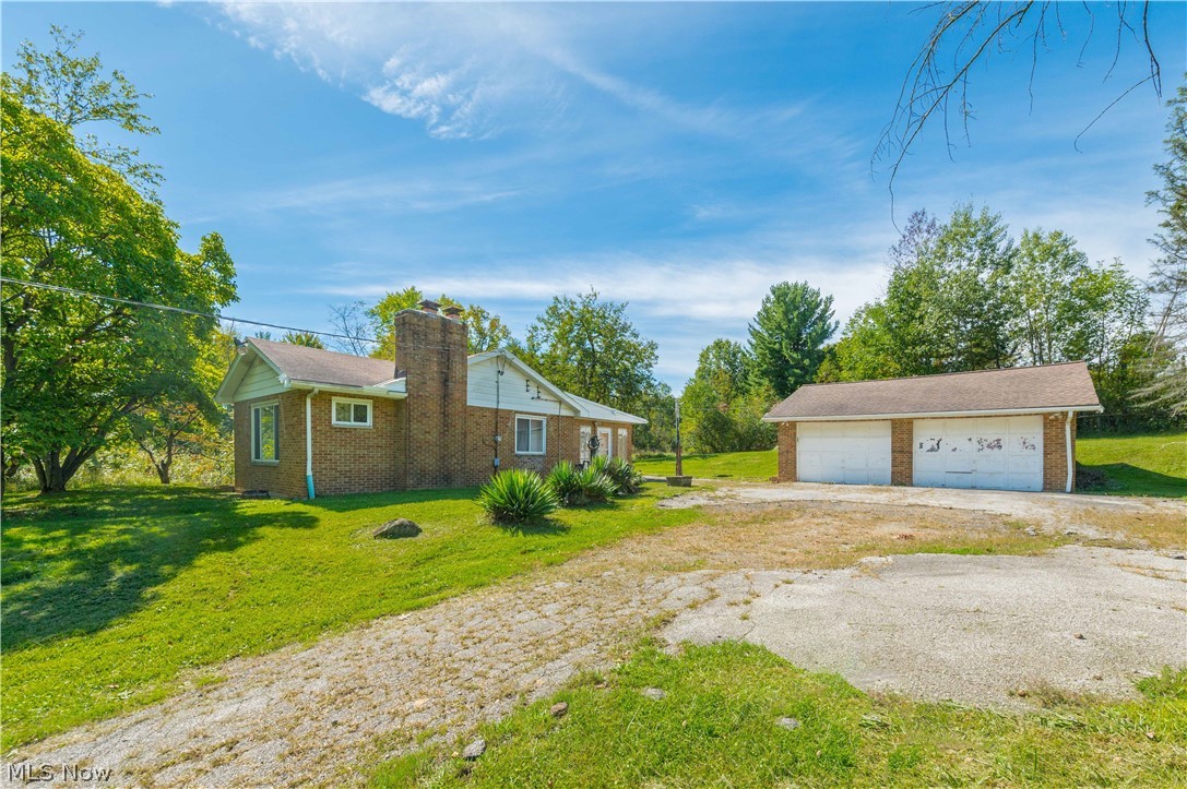 6640 Richmond Road Property Photo 1