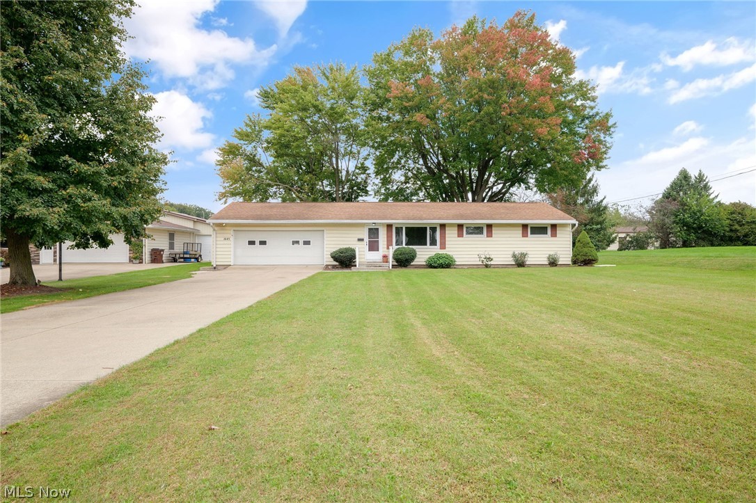 1645 Westwood Circle Property Photo 1