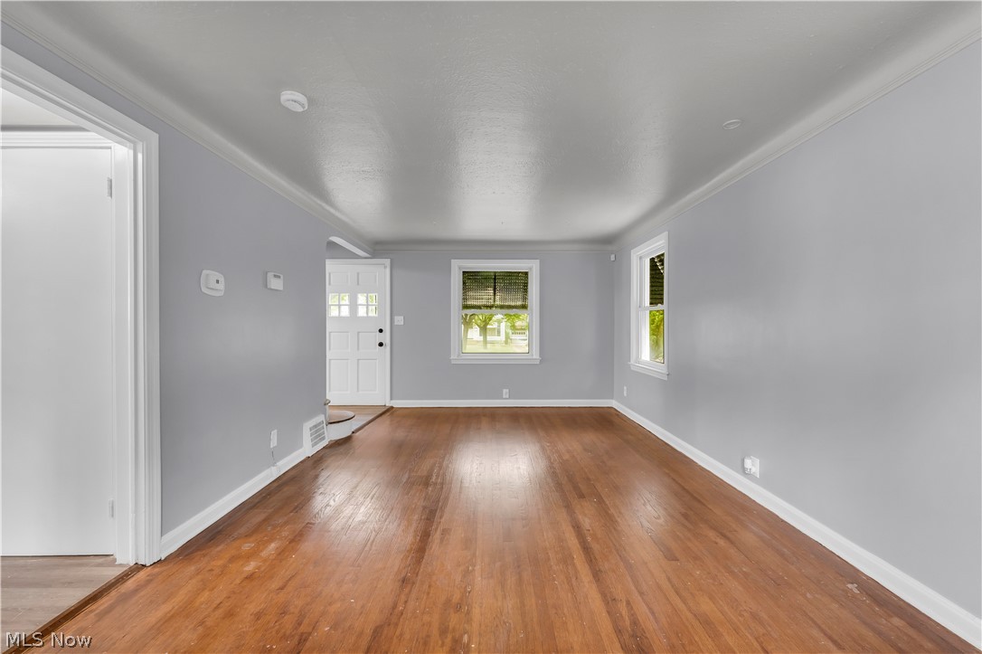 19509 Libby Road Property Photo 6