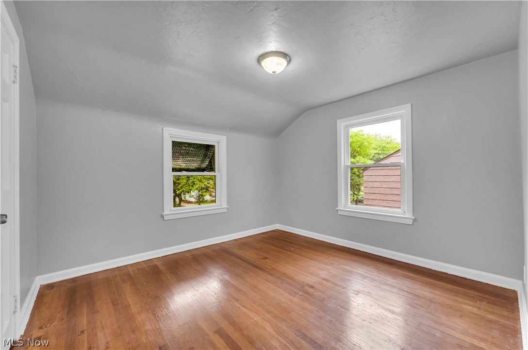 19509 Libby Road Property Photo 14