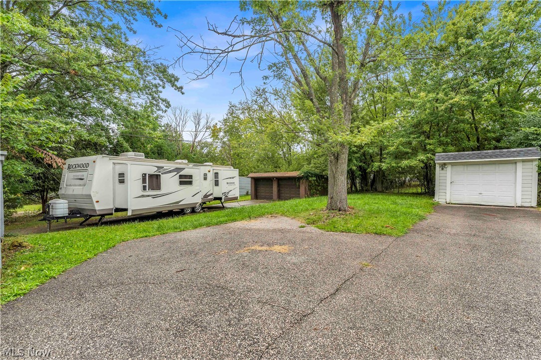19509 Libby Road Property Photo 20