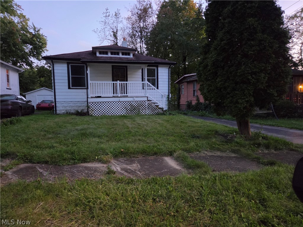 1647 Pointview Avenue Property Photo 1